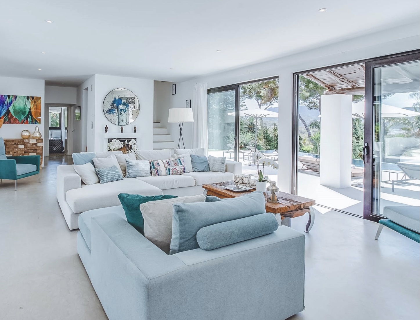 Resa Estates Ibiza can Viv tourist license sale koop living.jpg